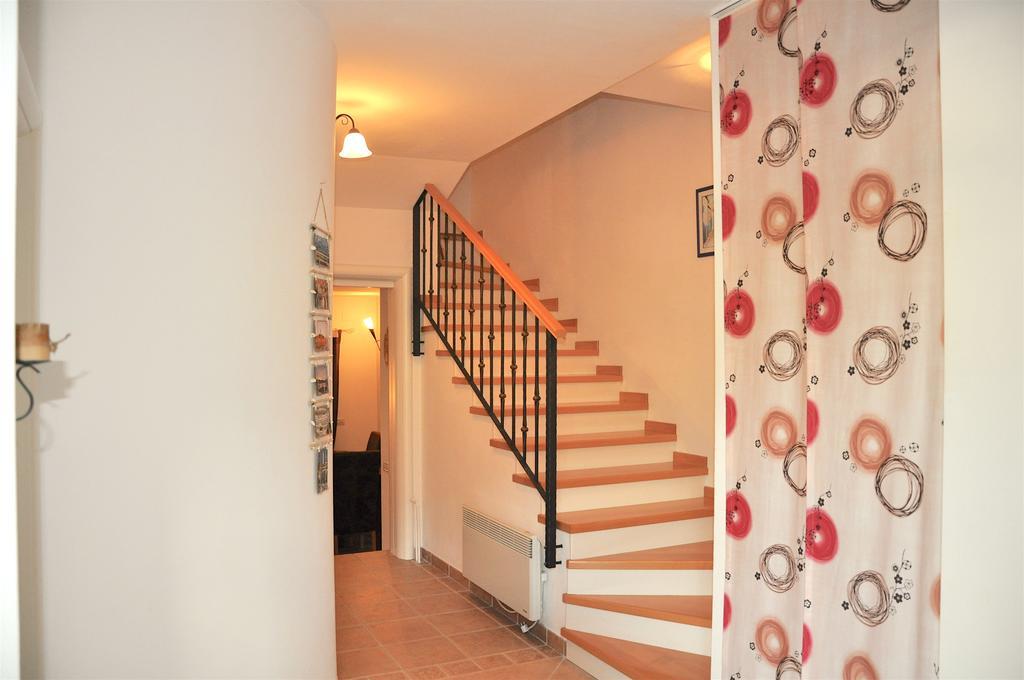 Holiday Home Harmony Zrnovnica Luaran gambar