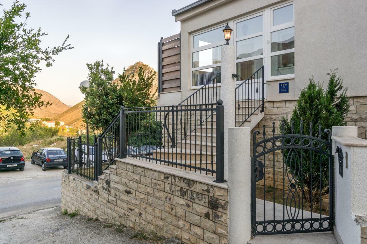 Holiday Home Harmony Zrnovnica Luaran gambar