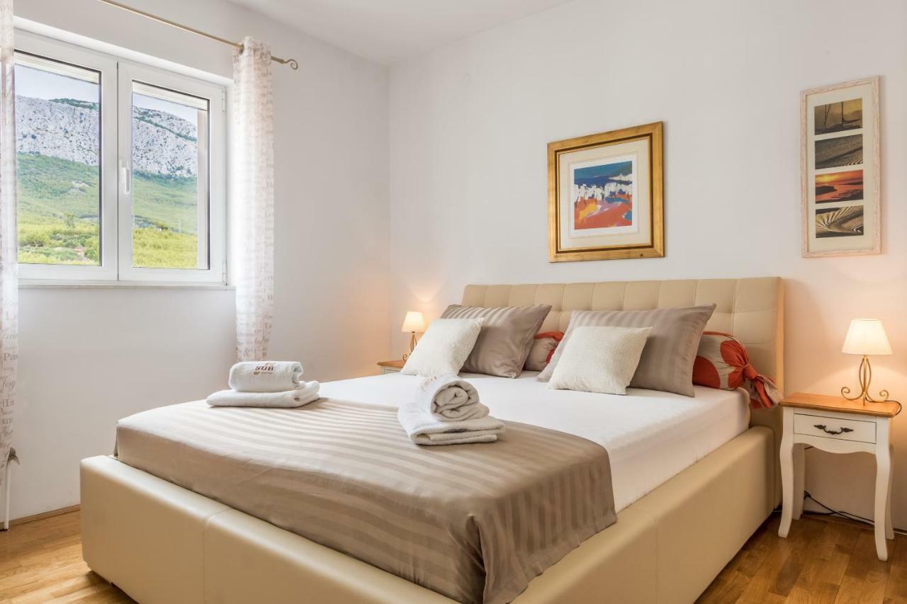 Holiday Home Harmony Zrnovnica Luaran gambar